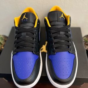 Nike Air Jordan 1 Low - Size 9 men (US); New, never used with Box
